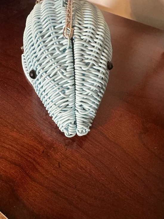 Nwt Tommy bahama wicker dolphin bag - Picture 5 of 9